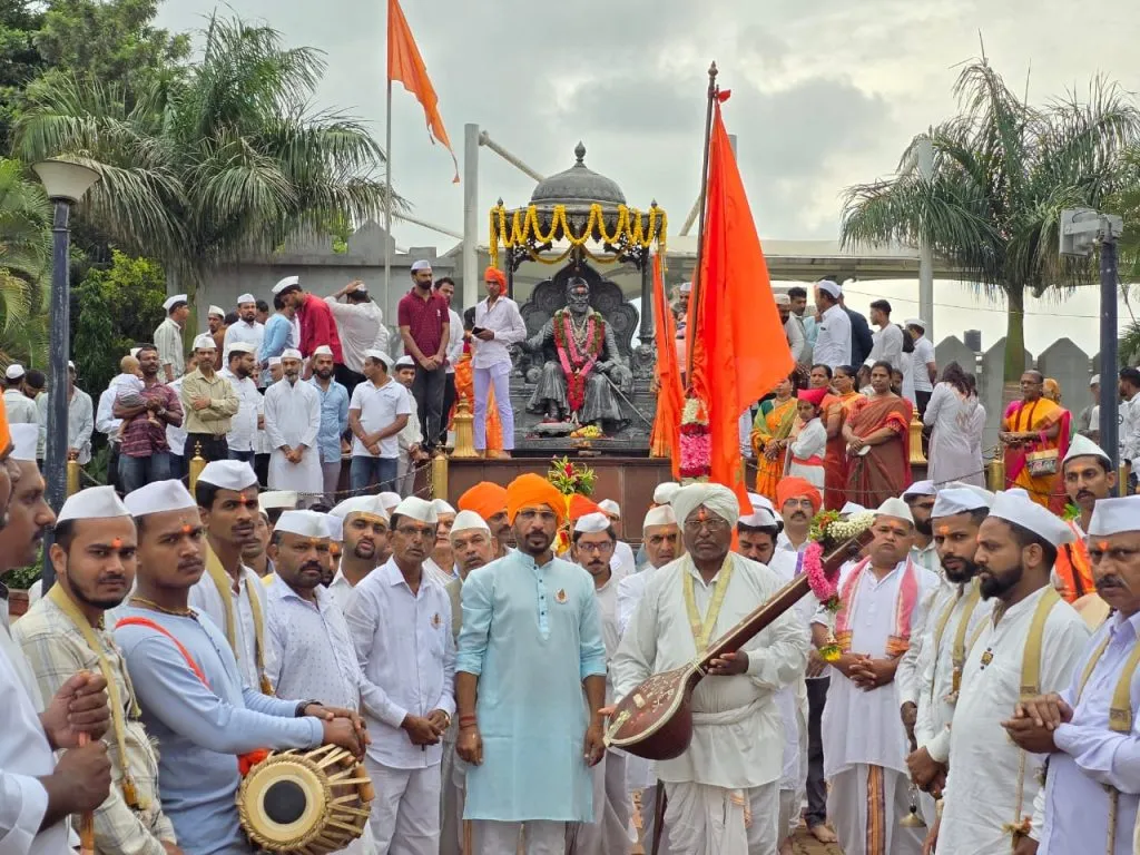 Shiv Rajyabhishek Day is celebrated by Shiv Pratishthan Hindustan