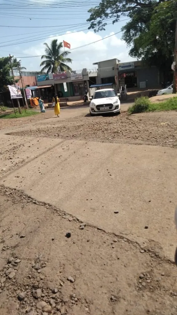 Road condition near Vijayanagara Sai Temple; Demand for correction