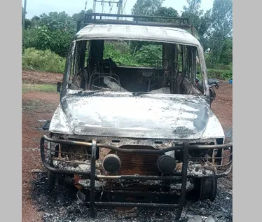 Tata Sumo burnt down in Kedanur
