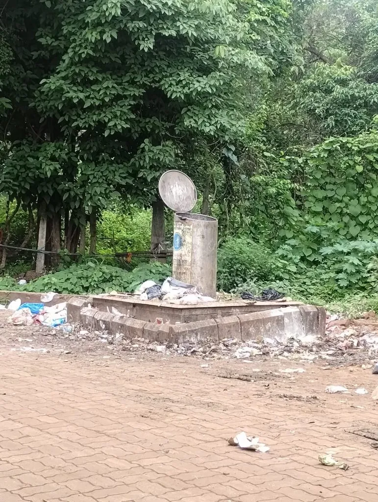 Garbage piles in Tilakwadi New Shivaji Colony