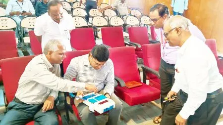 Officers, employees should follow the rules