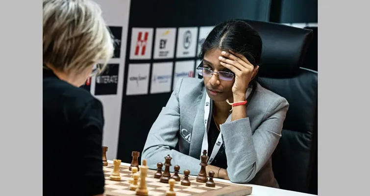 Vaishali victorious, Pragnananda defeated