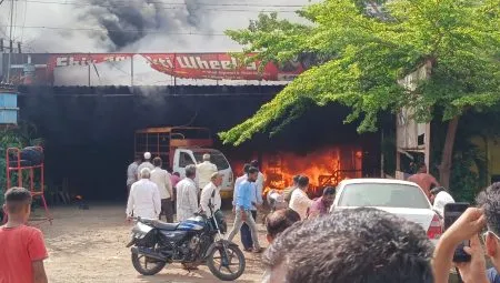 Fire due to short circuit, loss of 85 lakhs