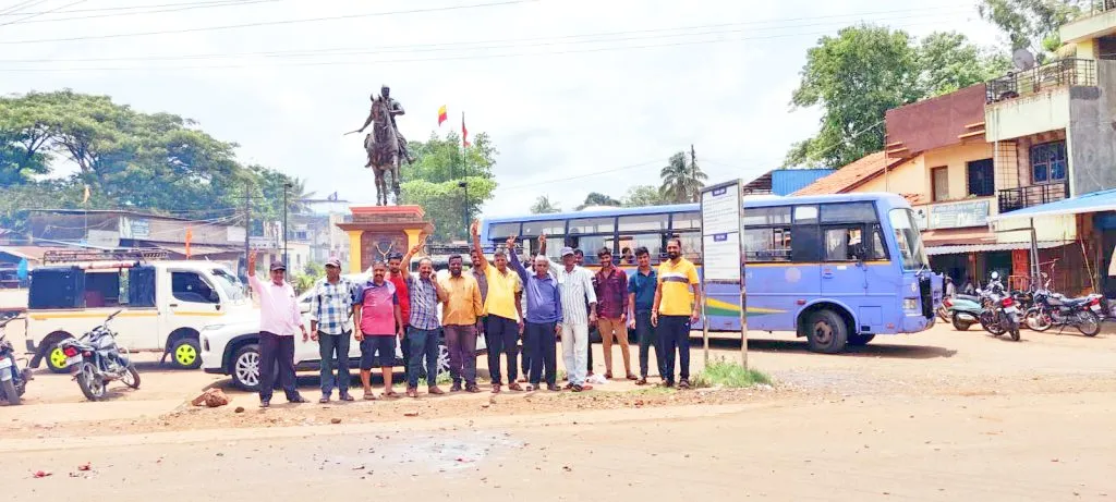 भाजप कार्यकर्त्यांकडून विजयोत्सव Victory celebration by BJP workers
