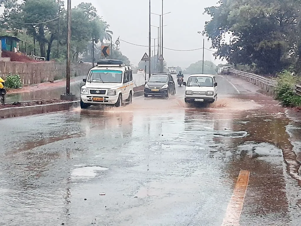 Motorists are suffering due to water accumulation on the road