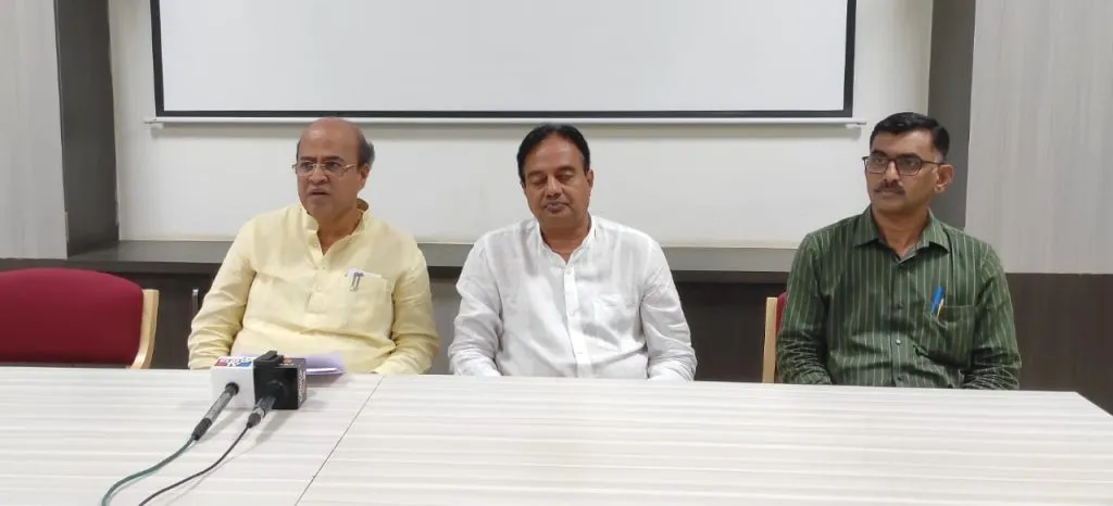 नीट-सीईटी परीक्षांमध्ये केएलई पदवीपूर्व विद्यार्थ्यांचे यश Performance of KLE undergraduate students in NEET-CET examinations