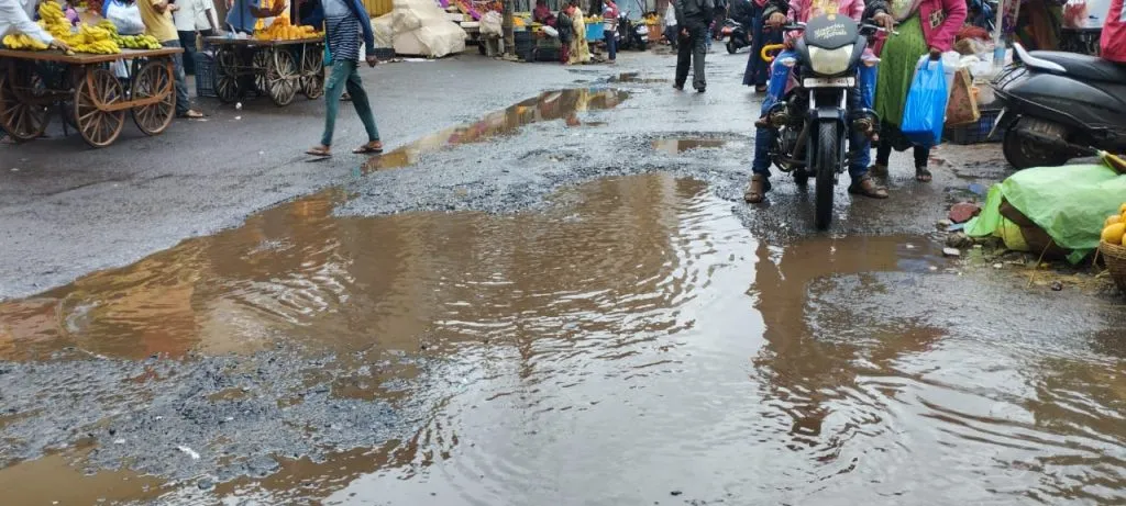 Neglect of development of inner city roads