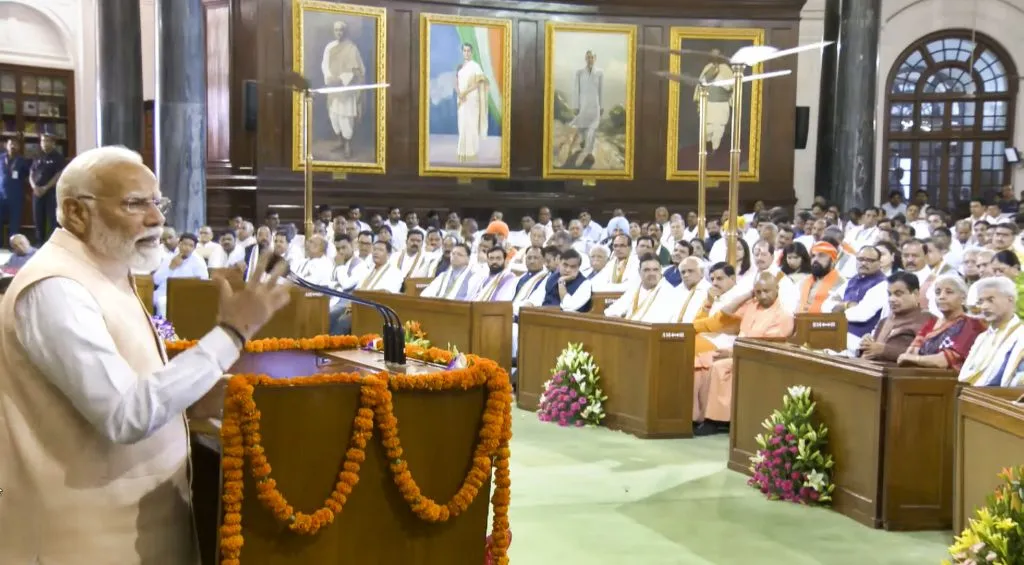 पंतप्रधान मोदी उद्या शपथग्रहण करणार PM Modi will take oath tomorrow