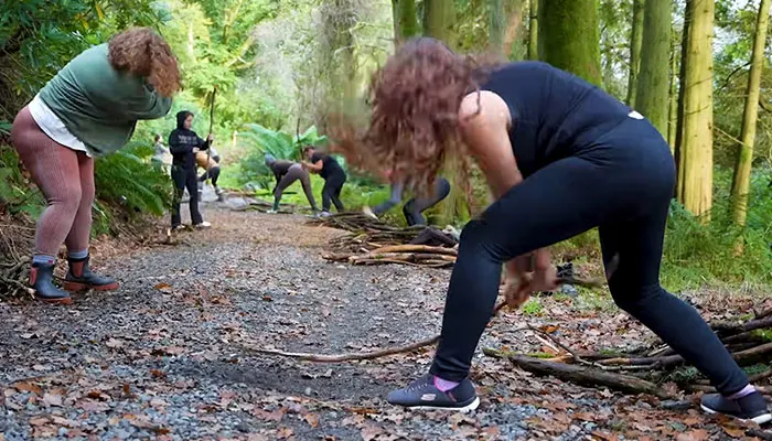 6 lakhs by giving way to shouting