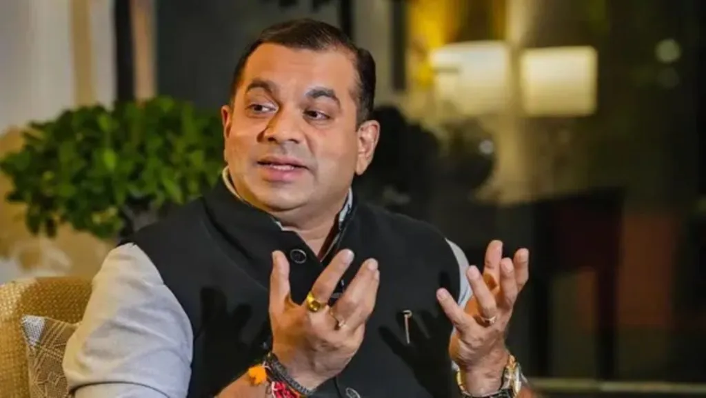 धबधब्यांवर बंदीचा निर्णय चुकीचा The decision to ban waterfalls is wrong