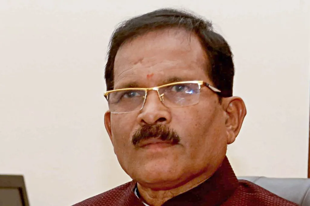 श्रीपाद नाईक यांच्याकडे ऊर्जा खाते Energy account with Shripad Naik