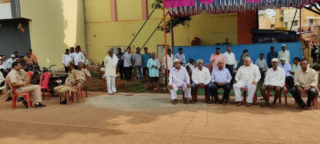 Devotees also responded to the decision to ban goat sacrifice in Malekarani