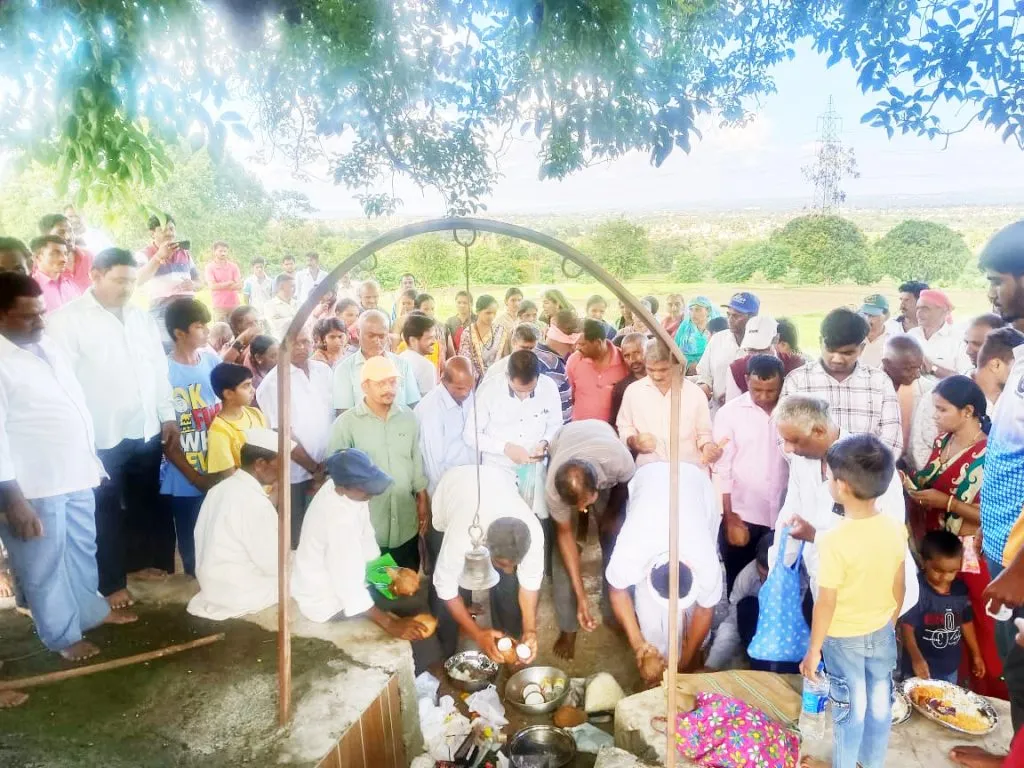 Bakkappa of Majgaon villagers pray to God for abundant rain