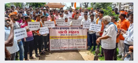 गोहत्या निषेधार्थ महाडमध्ये सकल हिंदूंचा भव्य मोर्चा go hatya