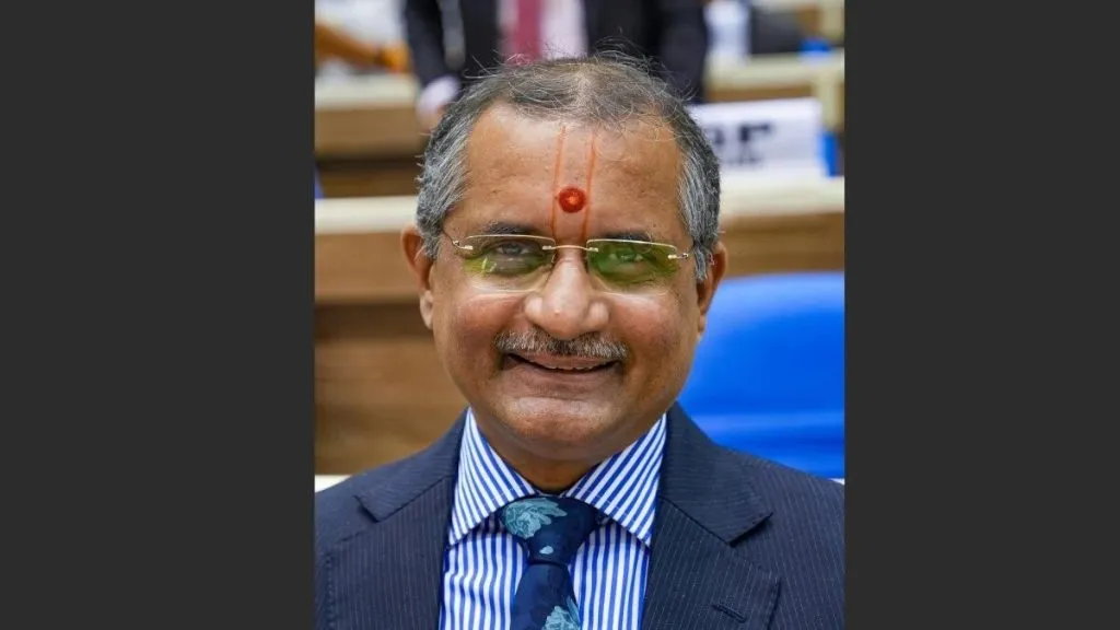 UPSC Chairman Manoj Soni resigns