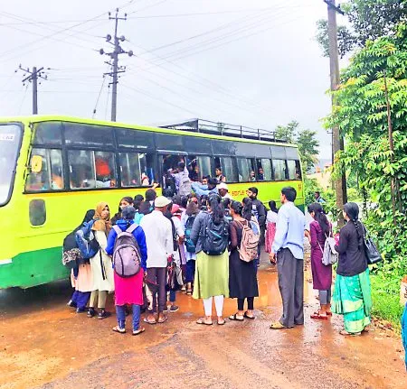 Burden of bus service in Dessur area : Neglect of transport