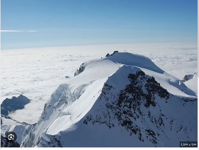 डोंगरमाथ्यावर झोपडी, झोपडीत हॉटेल A hut on a mountain top, a hotel in a hut