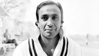 पाकचे माजी क्रिकेटपटू इबाद्दुल्ला कालवश Former Pakistani cricketer Ibadullah Kalvash