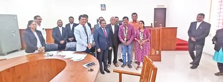 राष्ट्रीय लोकअदालतीत 20 हजार खटले निकालात 20 thousand cases solves in the National People's Court