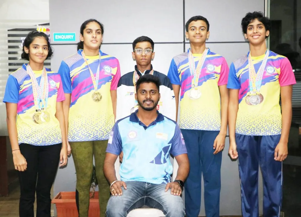 Success of swimmers and Aquarius club swimmers in swimming competitions