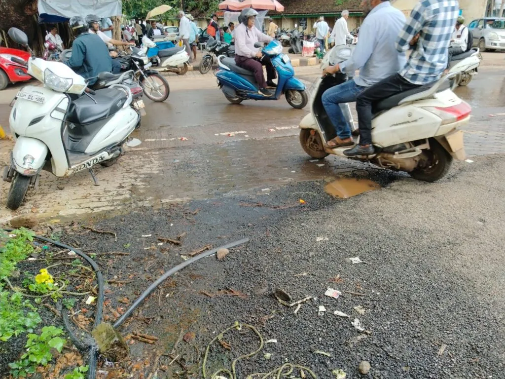 Pipeline leakage: Many liters of water wasted