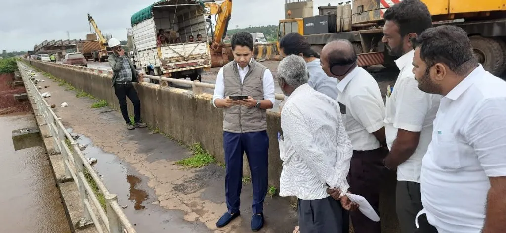 Inspection of potential flood prone area by District Collector