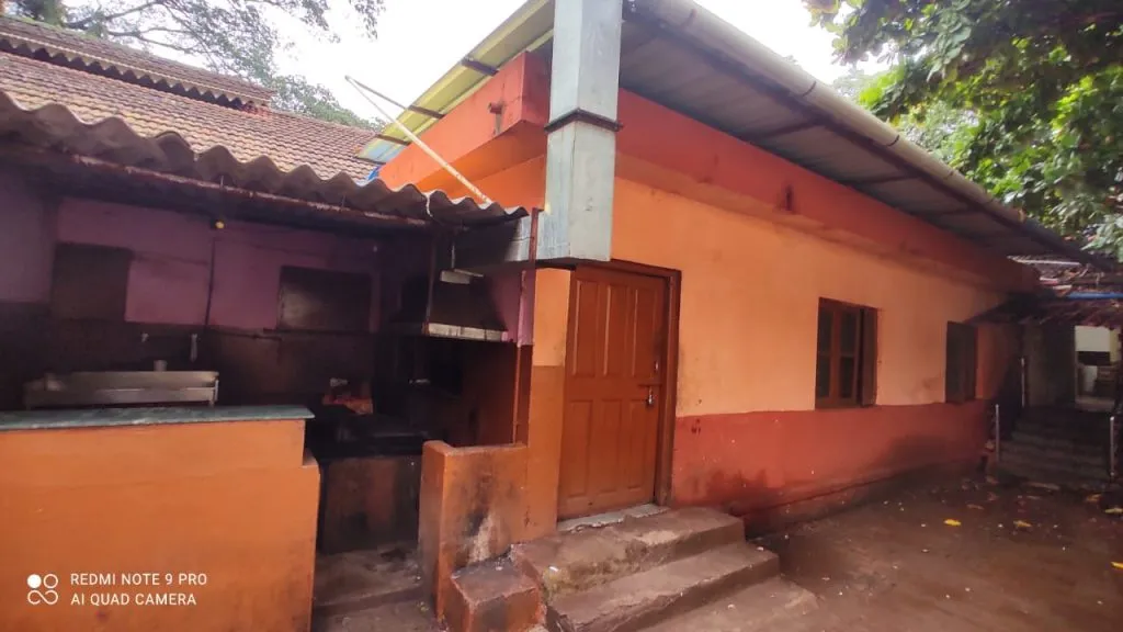 न्यायालय आवारातील कॅन्टीन सुरू करा Start a canteen in the court premises