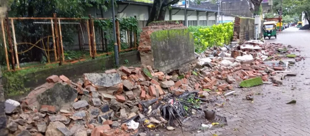 The entire wall of the park in Peth collapsed on Tuesday
