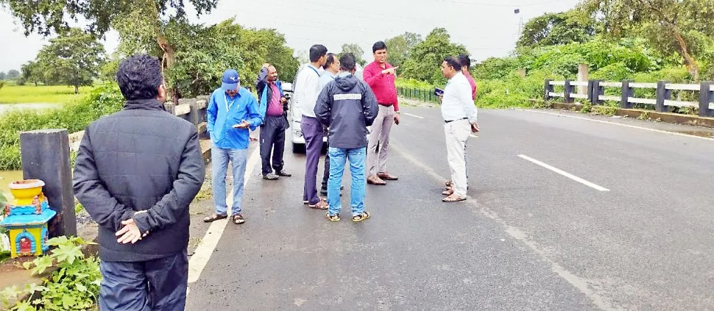 Inspection of drains-shelter centers by municipal commissioner