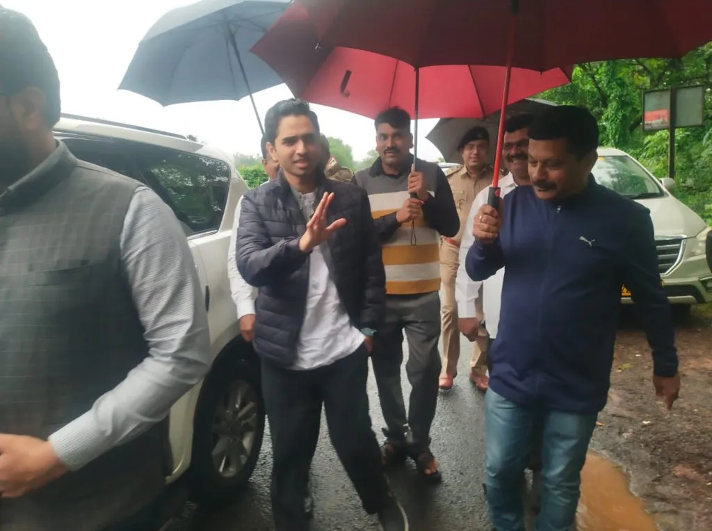 खानापूर तालुक्यात पावसाचा जोर कायम Heavy rain continues in Khanapur taluka