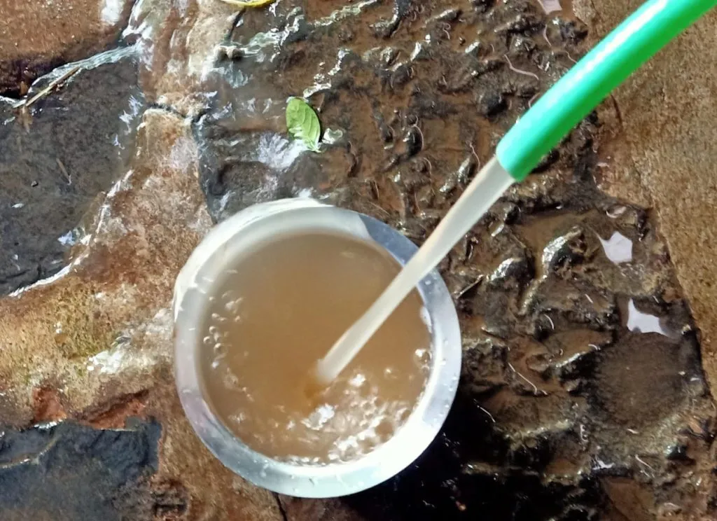 Supply of foul smelling water at Angol