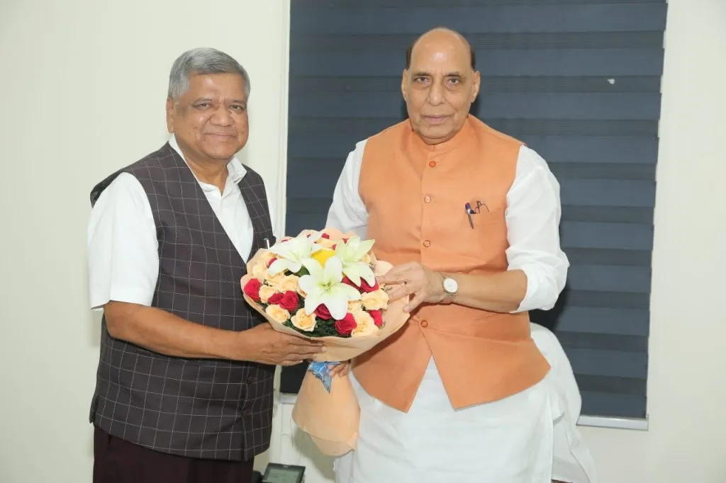 Transfer Cantonment Board along with bungalow area to Municipal Corporation