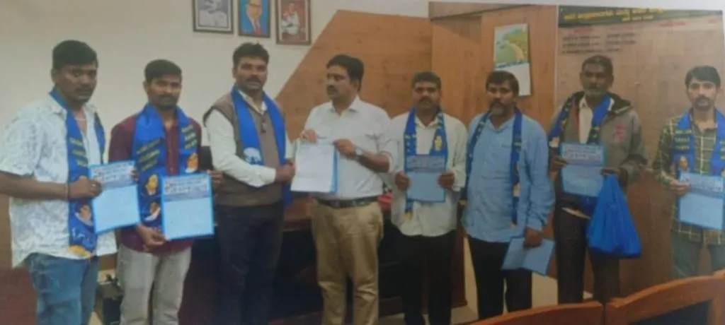 Demand for inquiry into reserve fund of Scheduled Castes and Tribes