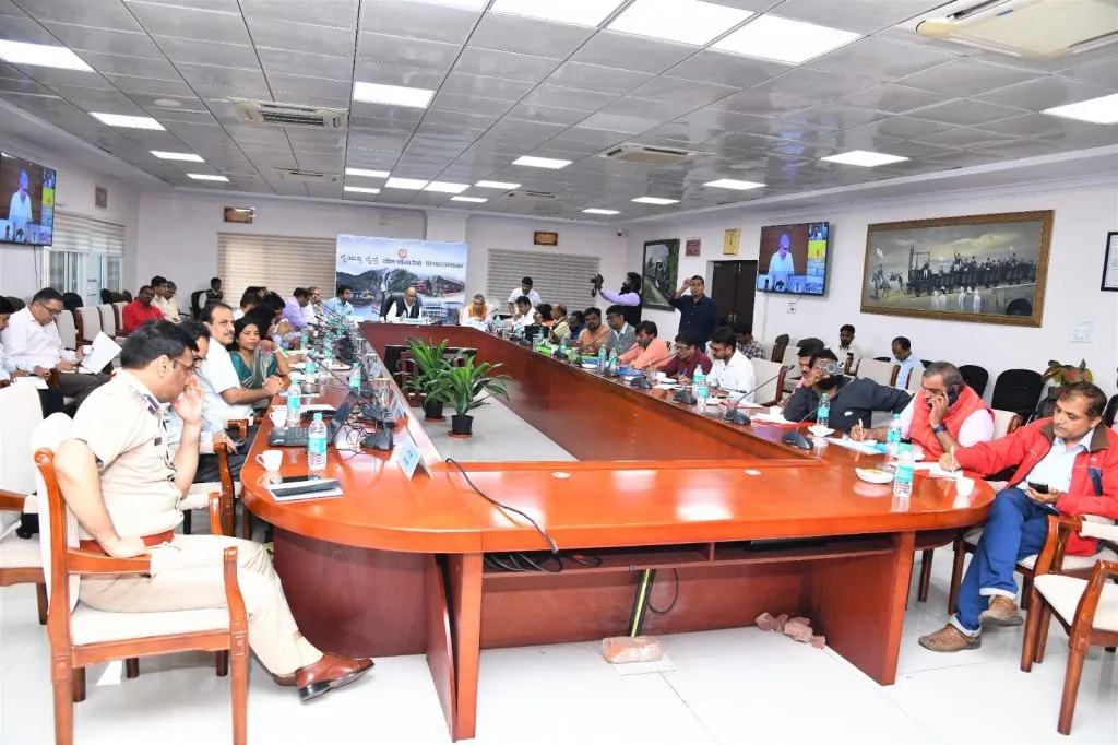 Fund of seven and a half thousand crores for railways in Karnataka