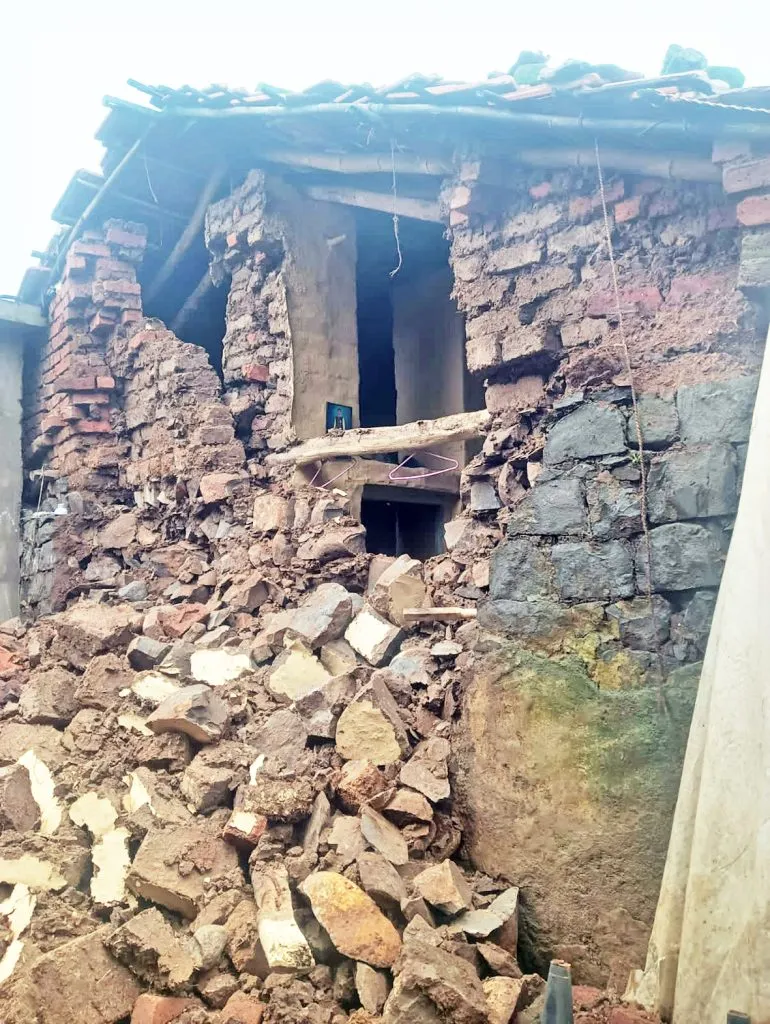 केवळ पाहणी नको, समस्या सोडवा Don't just inspect, solve the problem