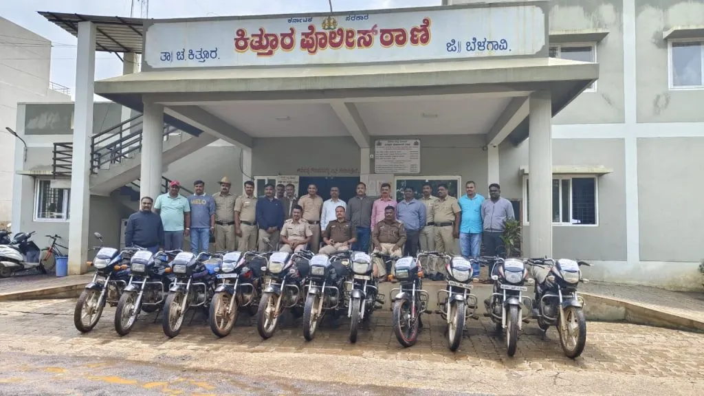 11 bikes worth 5 lakhs seized from two thieves