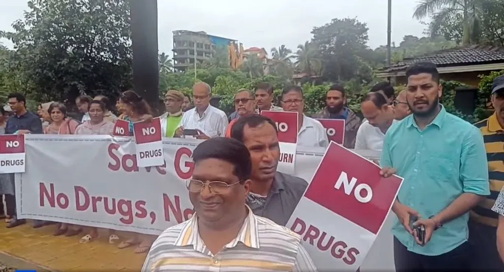 ‘सनबर्न’ ही आपली संस्कृती नव्हे! 'Sunburn' is not our culture!