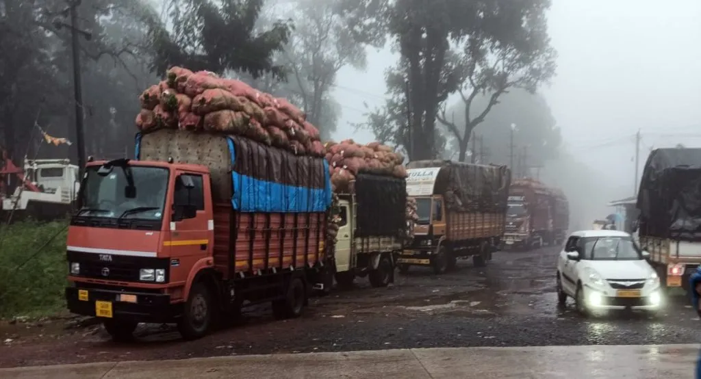Trucks carrying vegetables in Goa were stopped in unmoderated manner