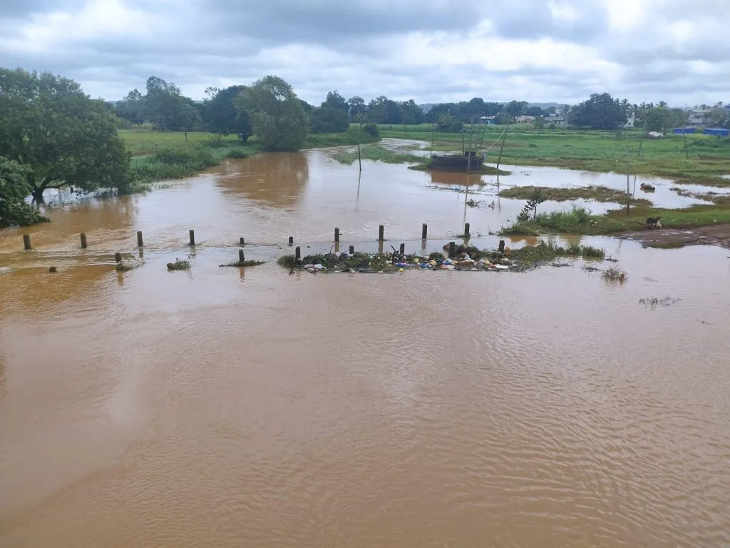 Garbage floating in Markandeya's vessel