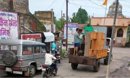 खोचीमध्ये नागरी वस्तीमध्ये शिरलं वारणेचं पाणी ! नागरीकांचे स्थलांतर Kochi Warana