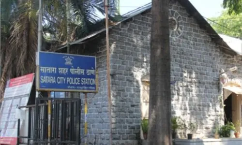 पोलीस अधीक्षकांना उच्च न्यायालयात हजर होण्याचे आदेश! बंटी-बबली प्रकरणात तपासात हलगर्जीपणाचा आरोप Kashmira Pawar and Ganesh Gaikwad