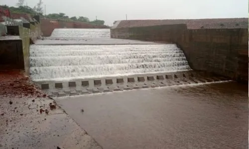 कास तलाव ओव्हर फ्लो ! सातारा शहरवासींयांची पाण्याची चिंता मिटली