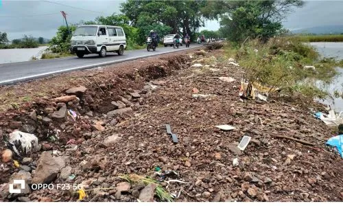 Kolhapur-Ratnagiri highway site strips washed away