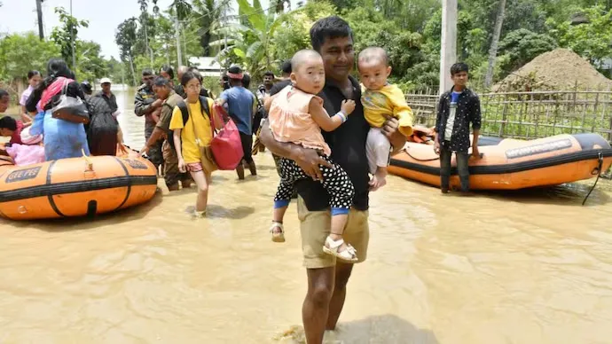 ‘संततधार’चा दणका सुरूच The bang of 'Santatdhar' continues