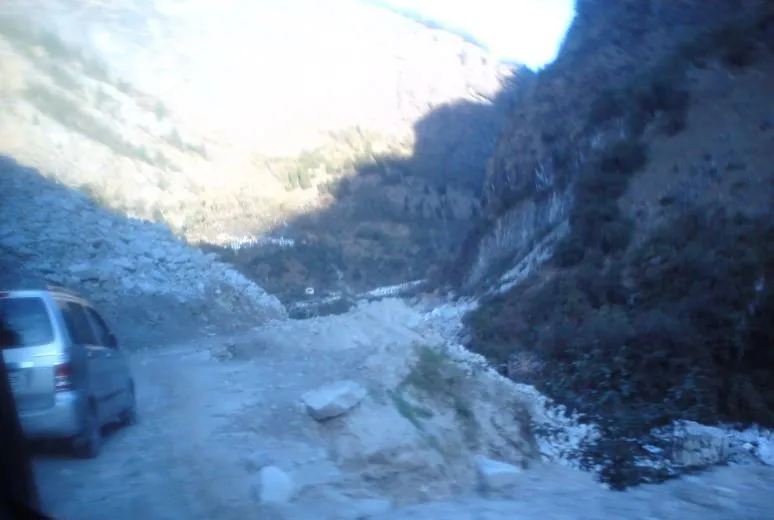 जोशीमठ-बद्रीनाथ महामार्ग बंद Joshimath-Badrinath highway closed