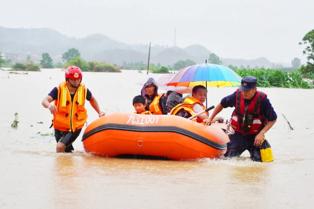 Rapid response team ready for immediate treatment