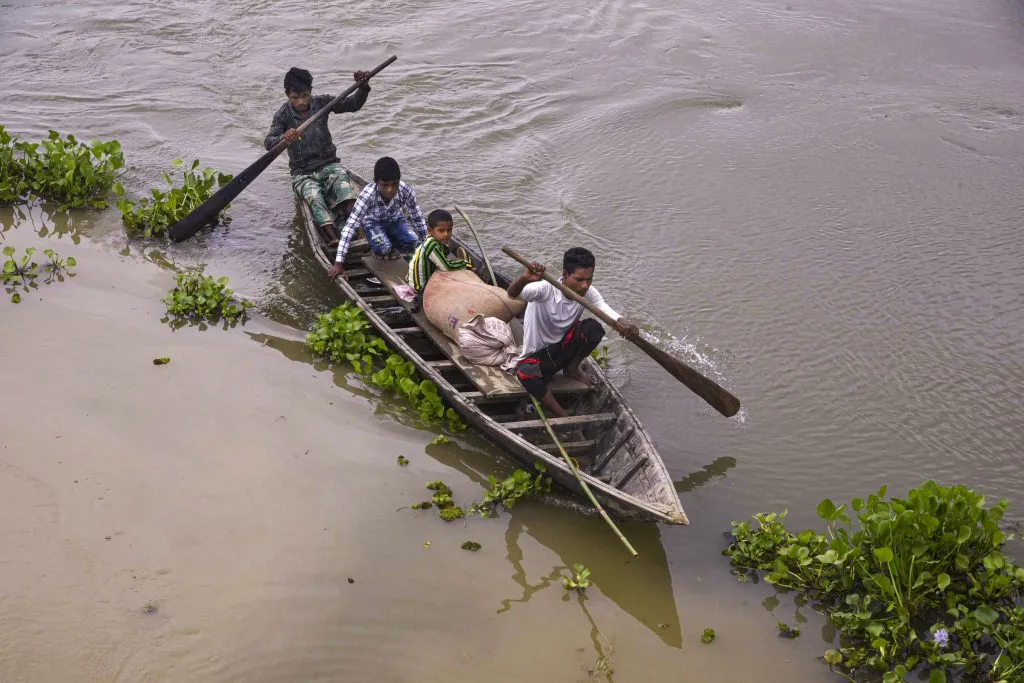 आसाममध्ये पूरपरिस्थिती आणखी गंभीर Flood situation in Assam more serious