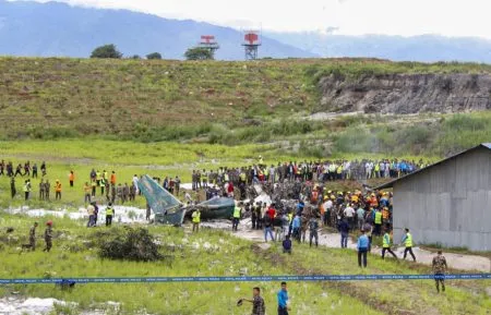 काठमांडू विमानतळावर टेकऑफ दरम्यान विमान कोसळून 18 जणांचा मृत्यू 18 killed in plane crash during takeoff at Kathmandu airport