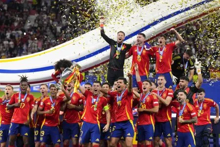 Spain beat England 2-1 to win the Euro Cup