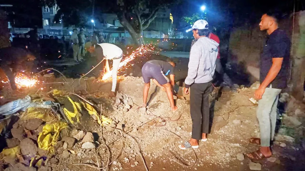 The wall in front of the Mangai temple was removed